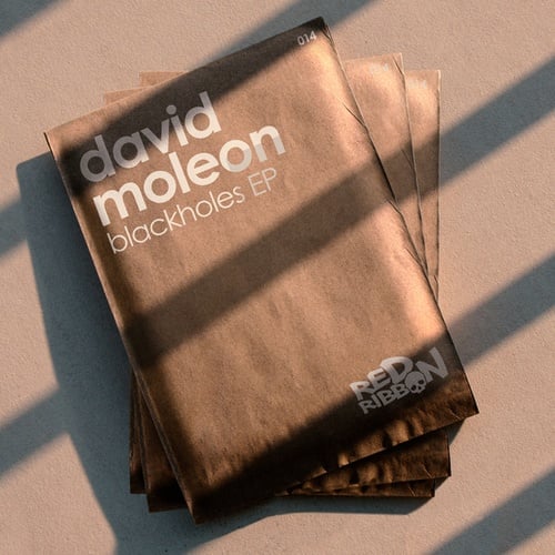 David Moleon-Blackholes