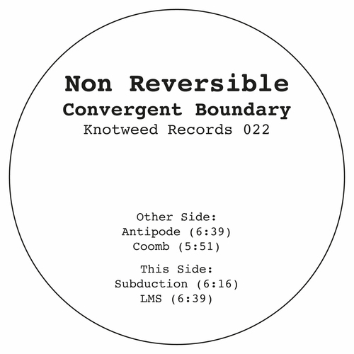 Non Reversible-Convergent Boundary