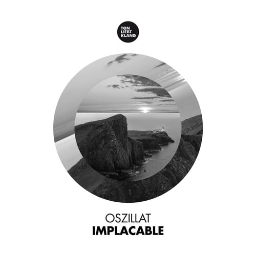 Oszillat, John Kracht-Implacable