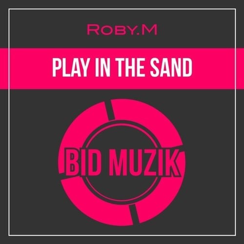Roby.M-Play in the Sand