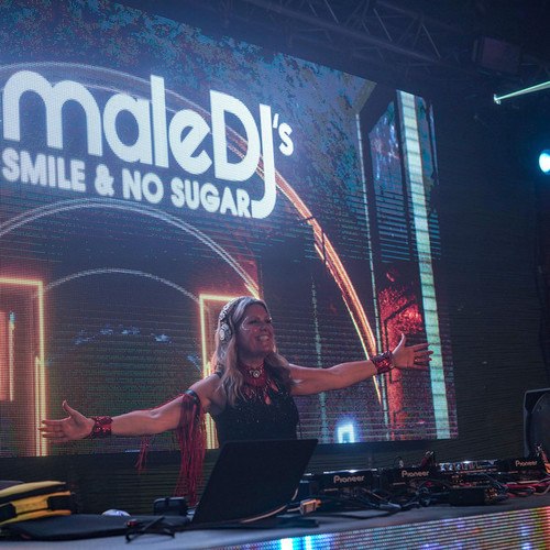 Female DJ Miss Smile