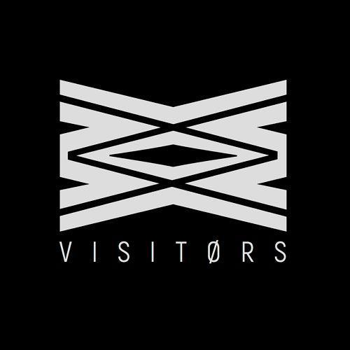 Visitors (ES)
